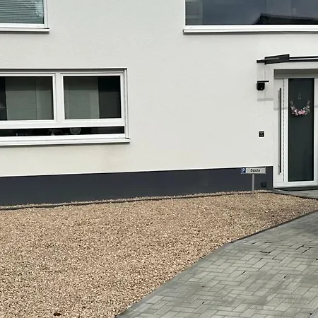 Apartamento Barrierefreie In Winterscheid Nahe Koeln Bonn Bis 4 Personen Mit Netflix Und Mehr *