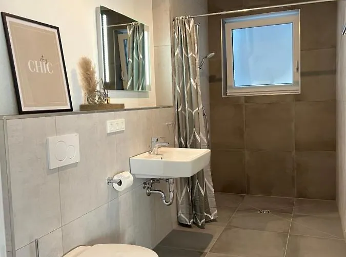 Barrierefreie In Winterscheid Nahe Koeln Bonn Bis 4 Personen Mit Netflix Und Mehr Apartamento *