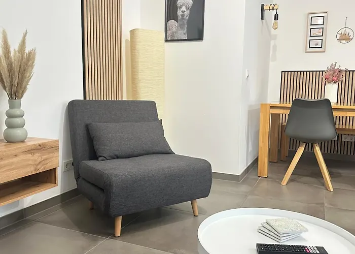 Apartamento Barrierefreie In Winterscheid Nahe Koeln Bonn Bis 4 Personen Mit Netflix Und Mehr Ruppichteroth